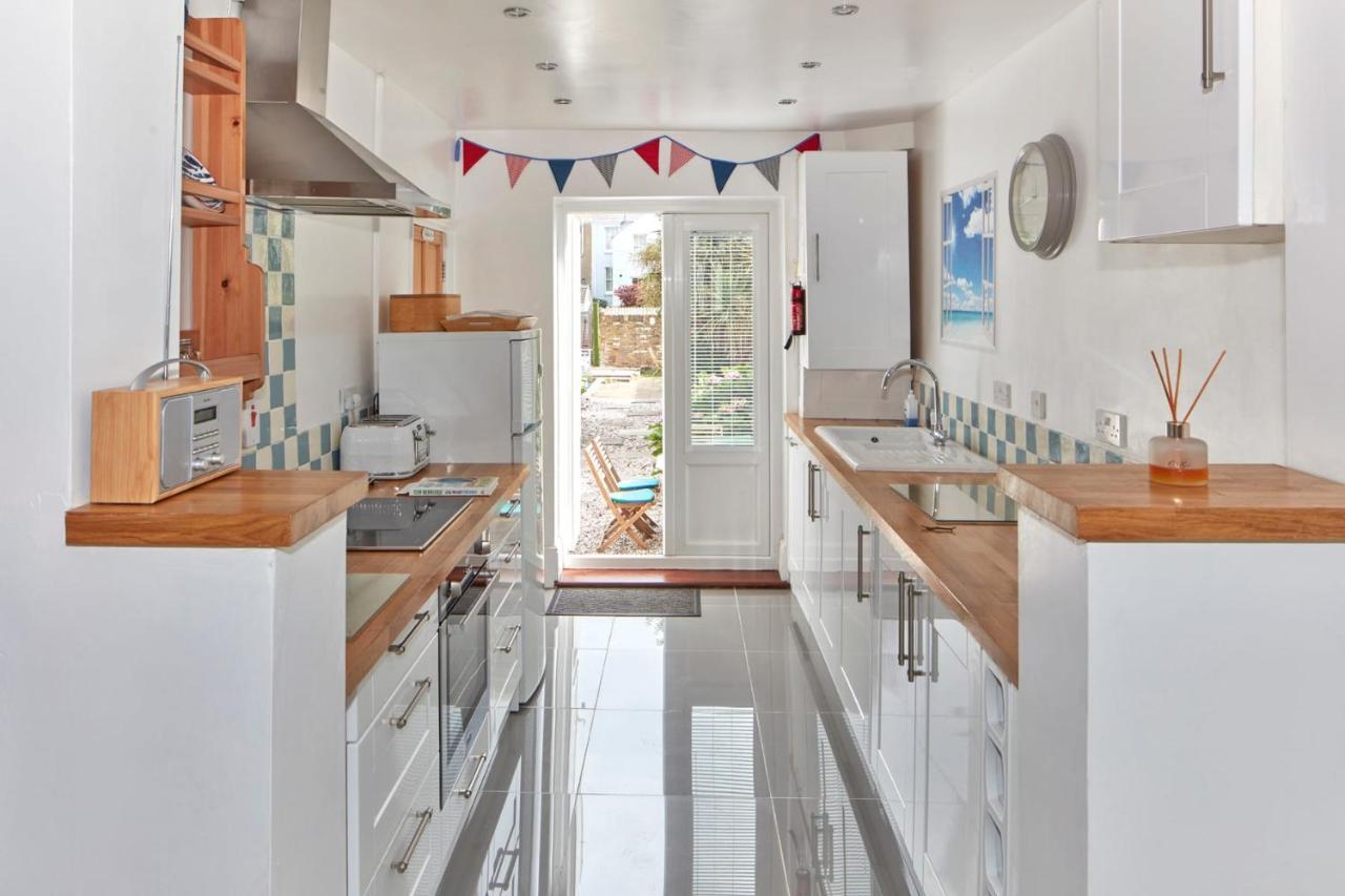Spacious Coastal Cottage Close To Beach - Bailey Cottage เดล ภายนอก รูปภาพ